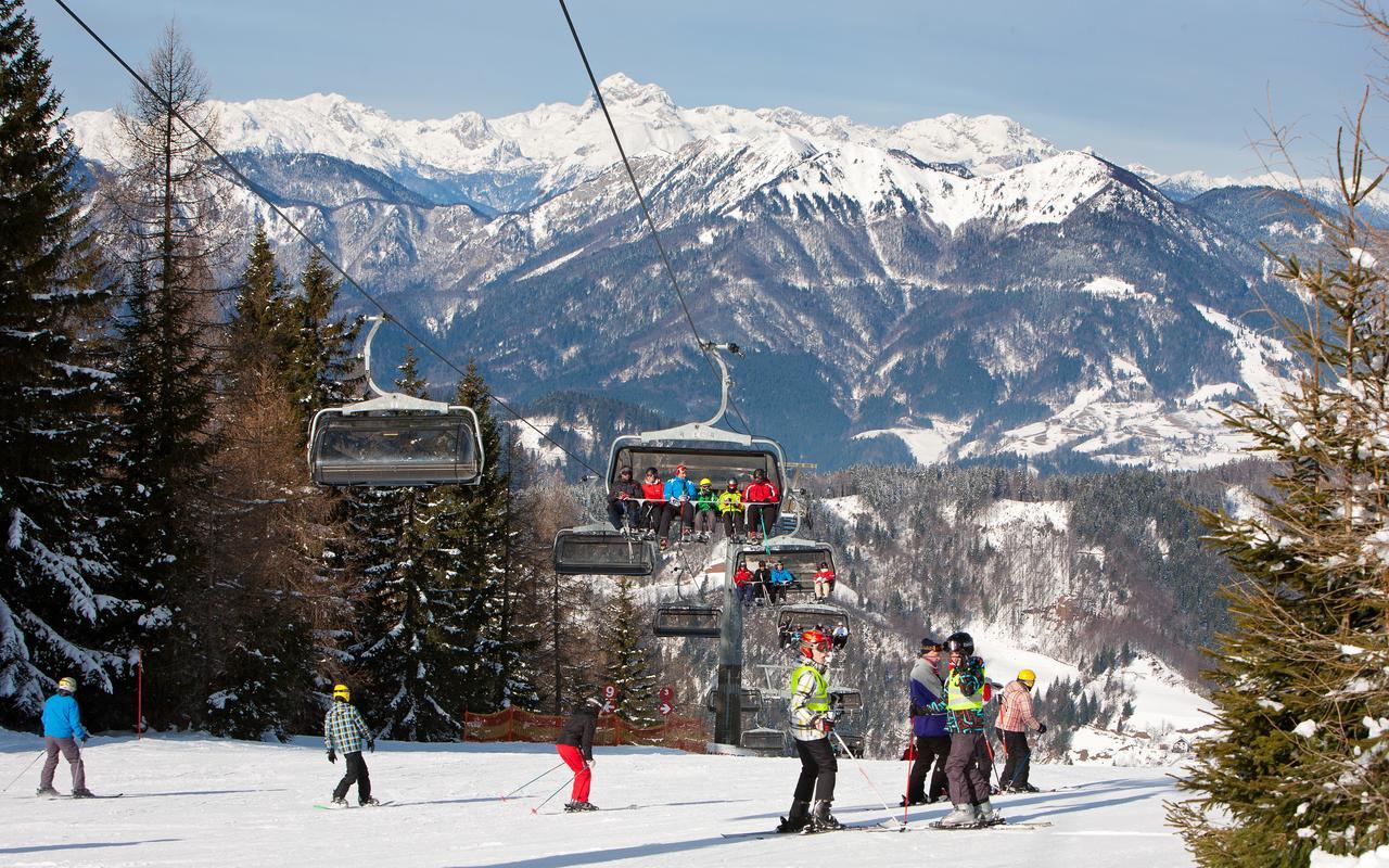 Alpska Perla Apartments Церкно Экстерьер фото